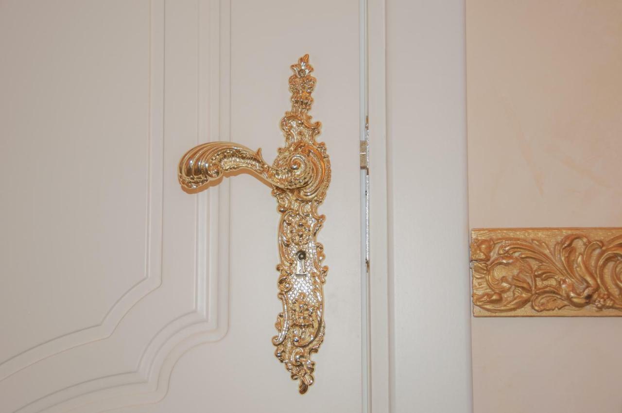 Fiore D'Arancio Luxury City Center Apartment Verona Luaran gambar